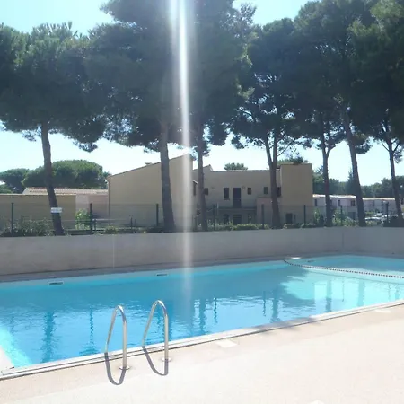 아파트 004 Cap D'agde - 4 Pers - Pkg - Piscine - Tennis -proche Village Naturiste 아그
